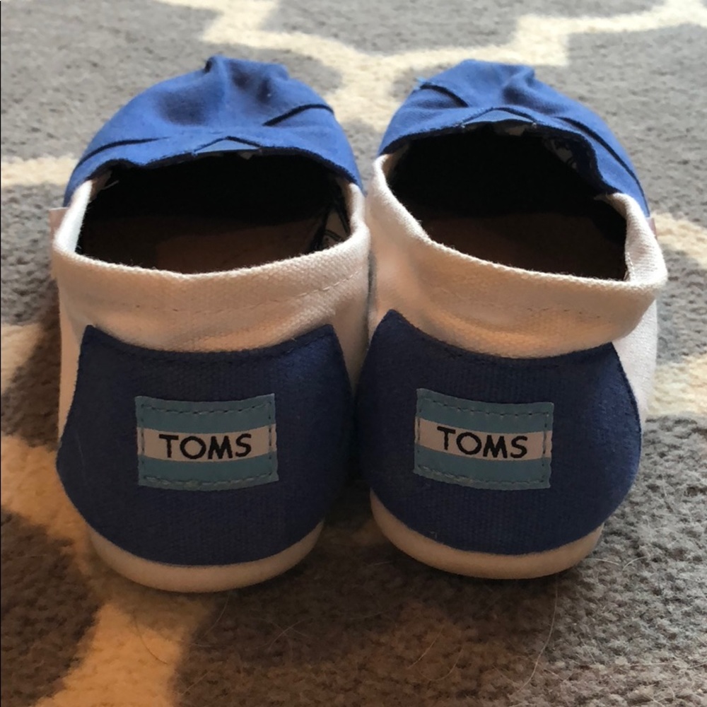 TOMS💙 - Picture 3 of 7
